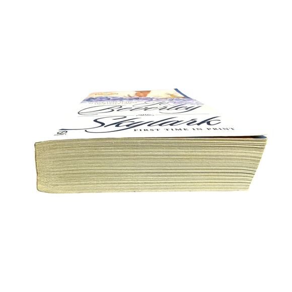 Skylark by Jo Beverley (Paperback) (Signed) - Picture 4 of 7